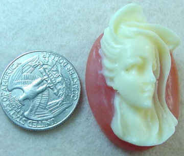 #275 - 40x30mm Vintage Molded Cameo